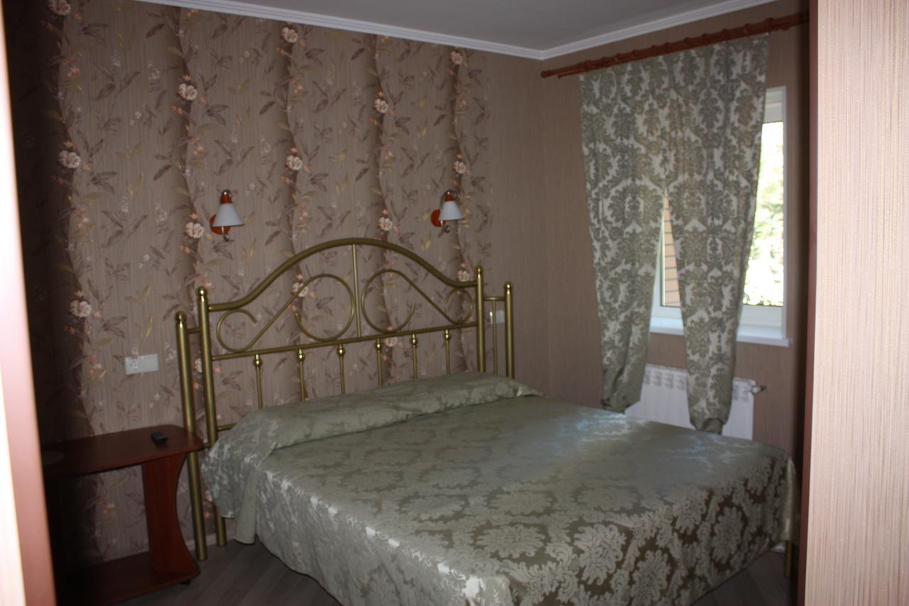 Hotel Gostynnyi Dvir بوتشا الغرفة الصورة