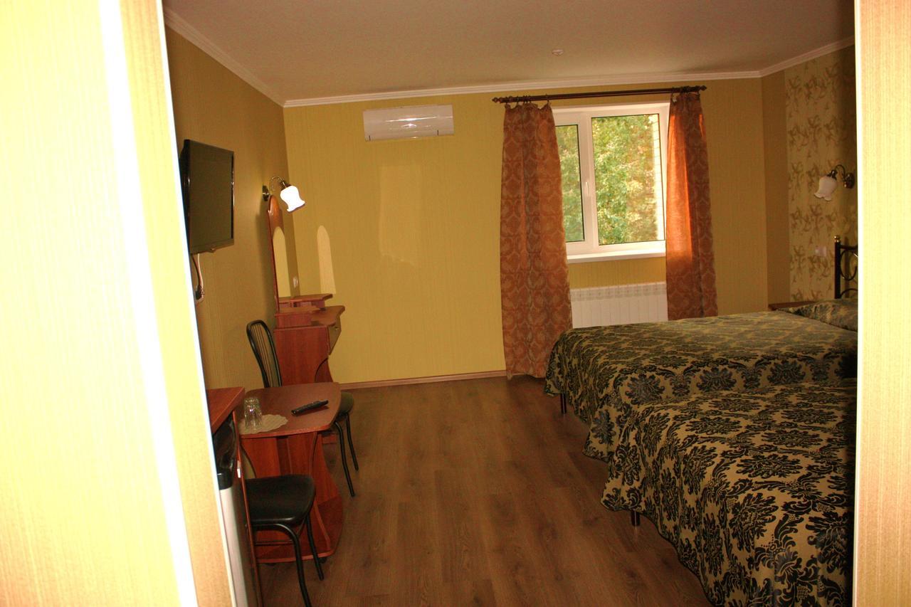 Hotel Gostynnyi Dvir بوتشا الغرفة الصورة