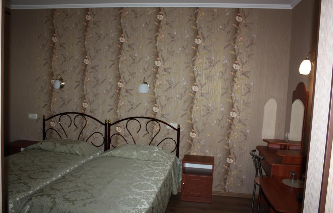 Hotel Gostynnyi Dvir بوتشا الغرفة الصورة